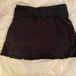Lululemon black skirt with ruffles!